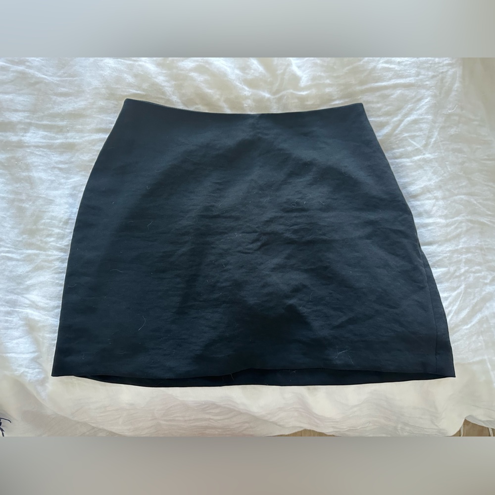Abercrombie & Fitch Scarlett Premium Crepe Skort in size M
